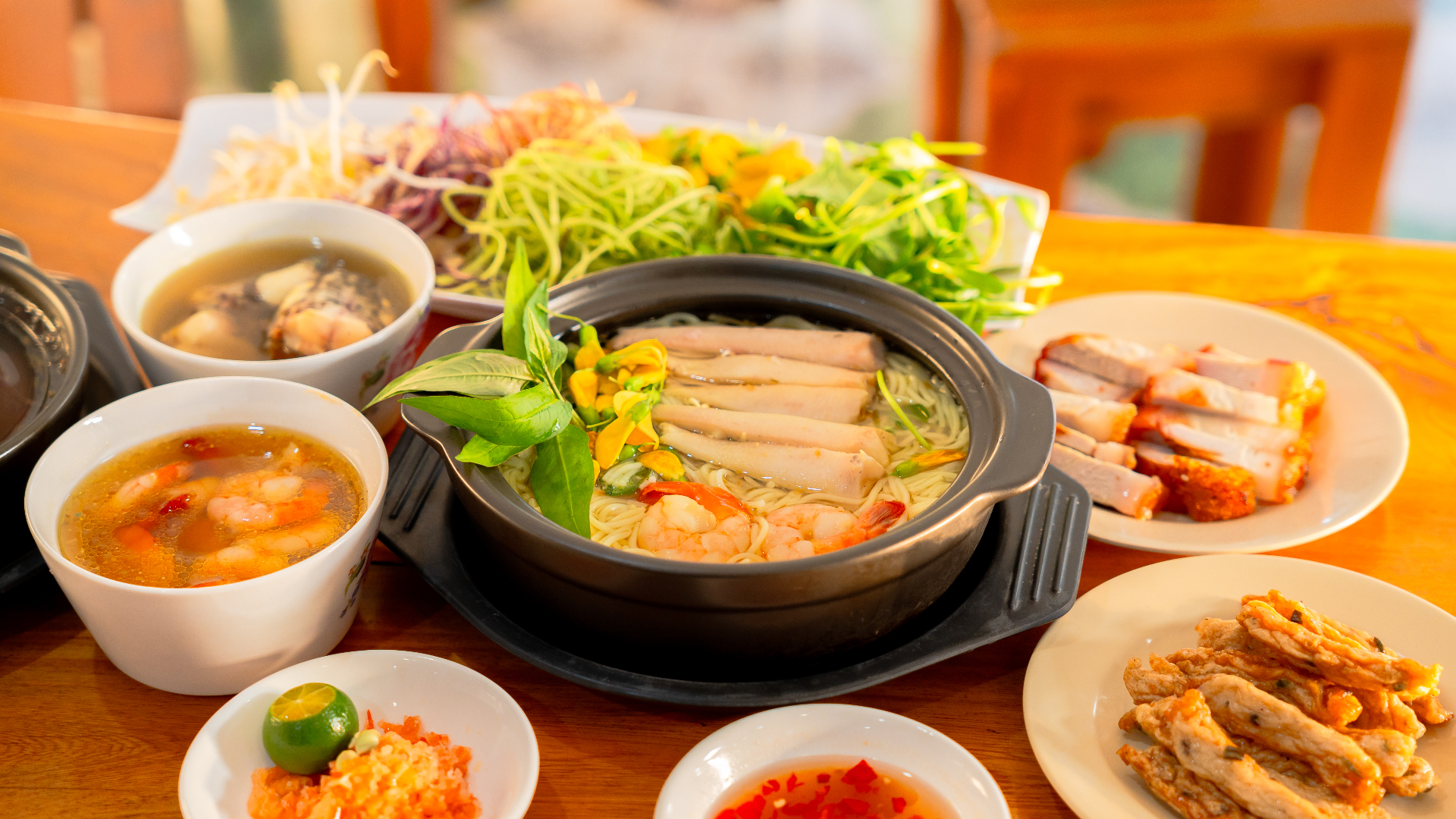 Mâm bún cá đồng đầy đủ